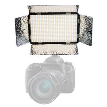 Tragbare LED-Videoleuchte 520 LEDs mit 2500mAh NP-F550 Akku Aufhellleuchte für Fotostudio-Aufnahmen