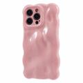 iPhone 15 Pro gewellt Rand Candy Bubbles TPU Hülle - rosa